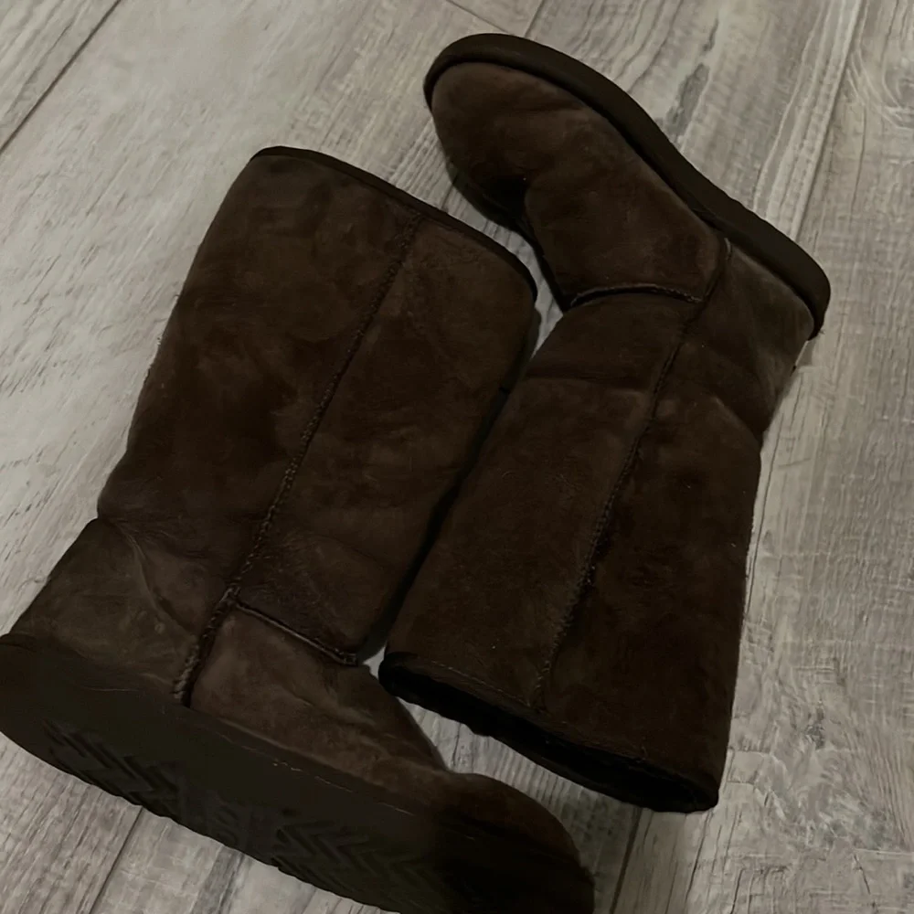 Ugg Classic Tall Boots Chocolate Brown 8 - Picture 2 of 14